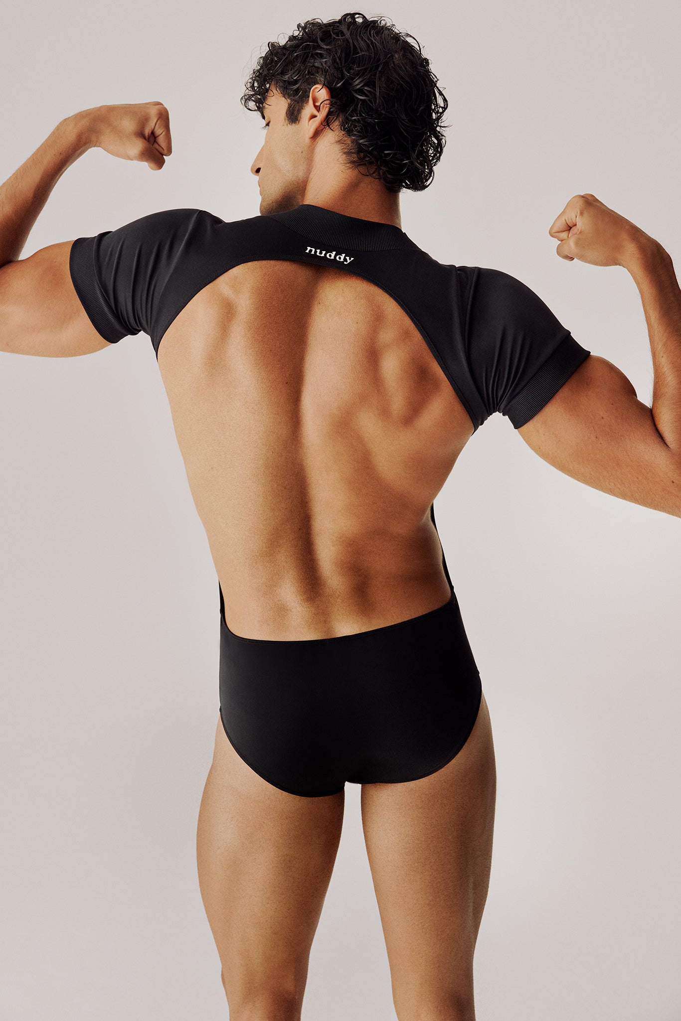 Body t-shirt frente única preto