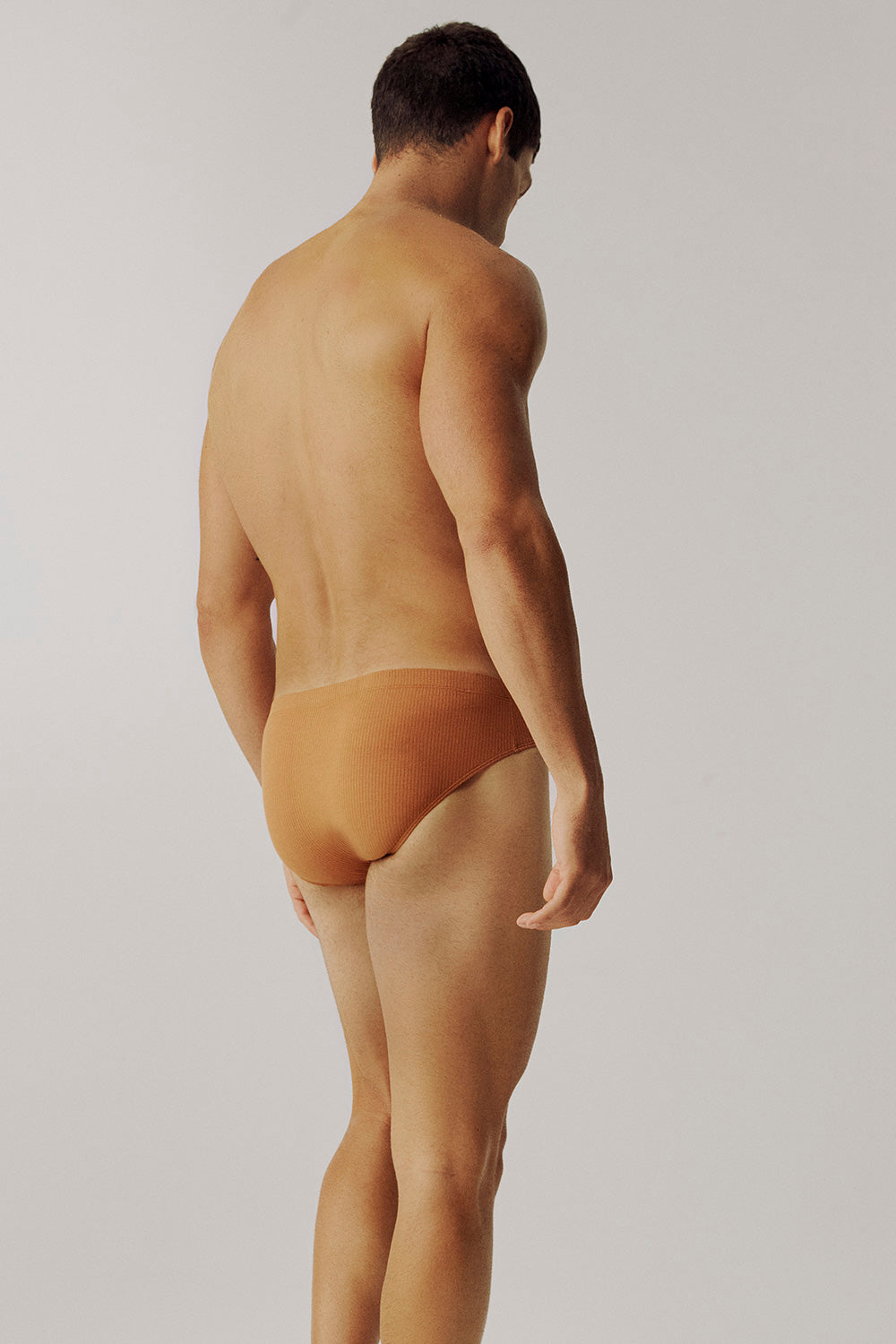 Mini slip canelada avelã
