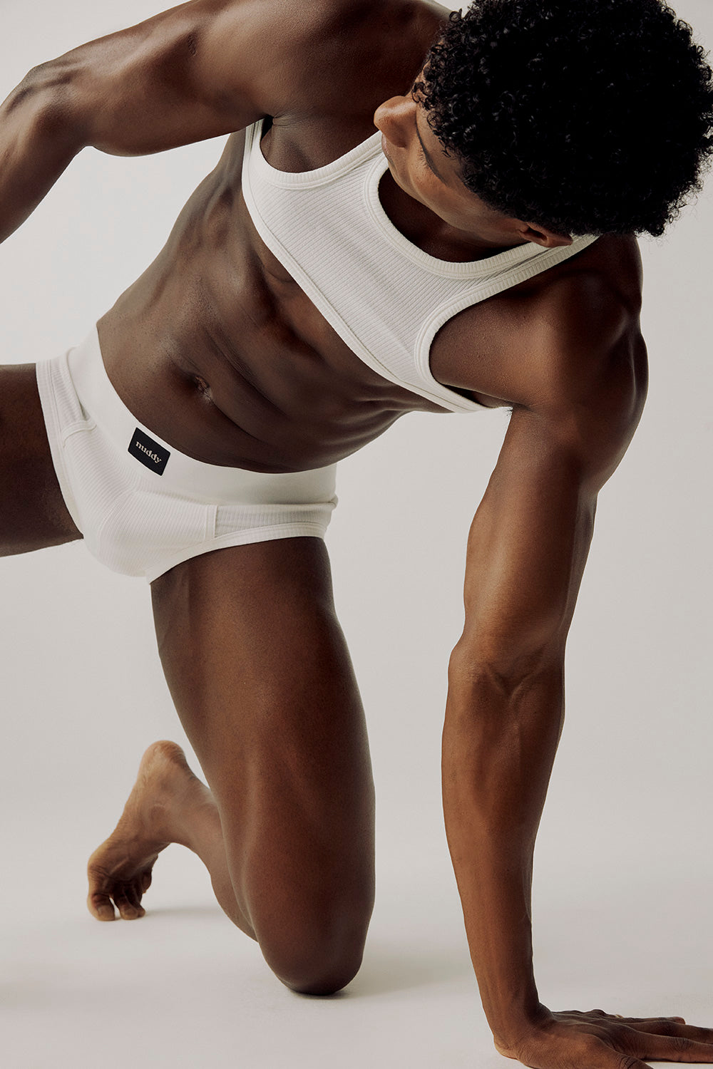 Top cropped off-white