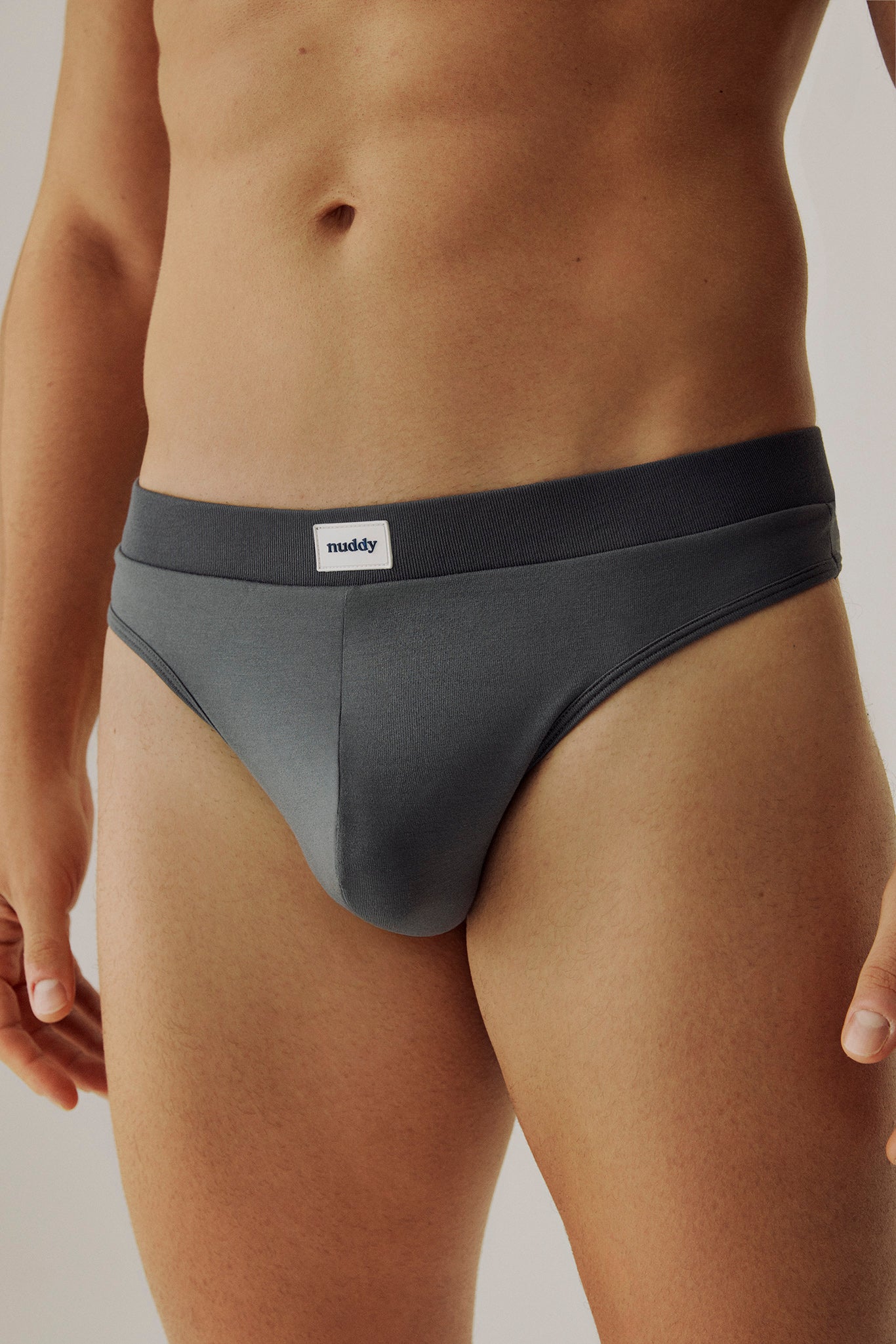 Thong modal cinza astro