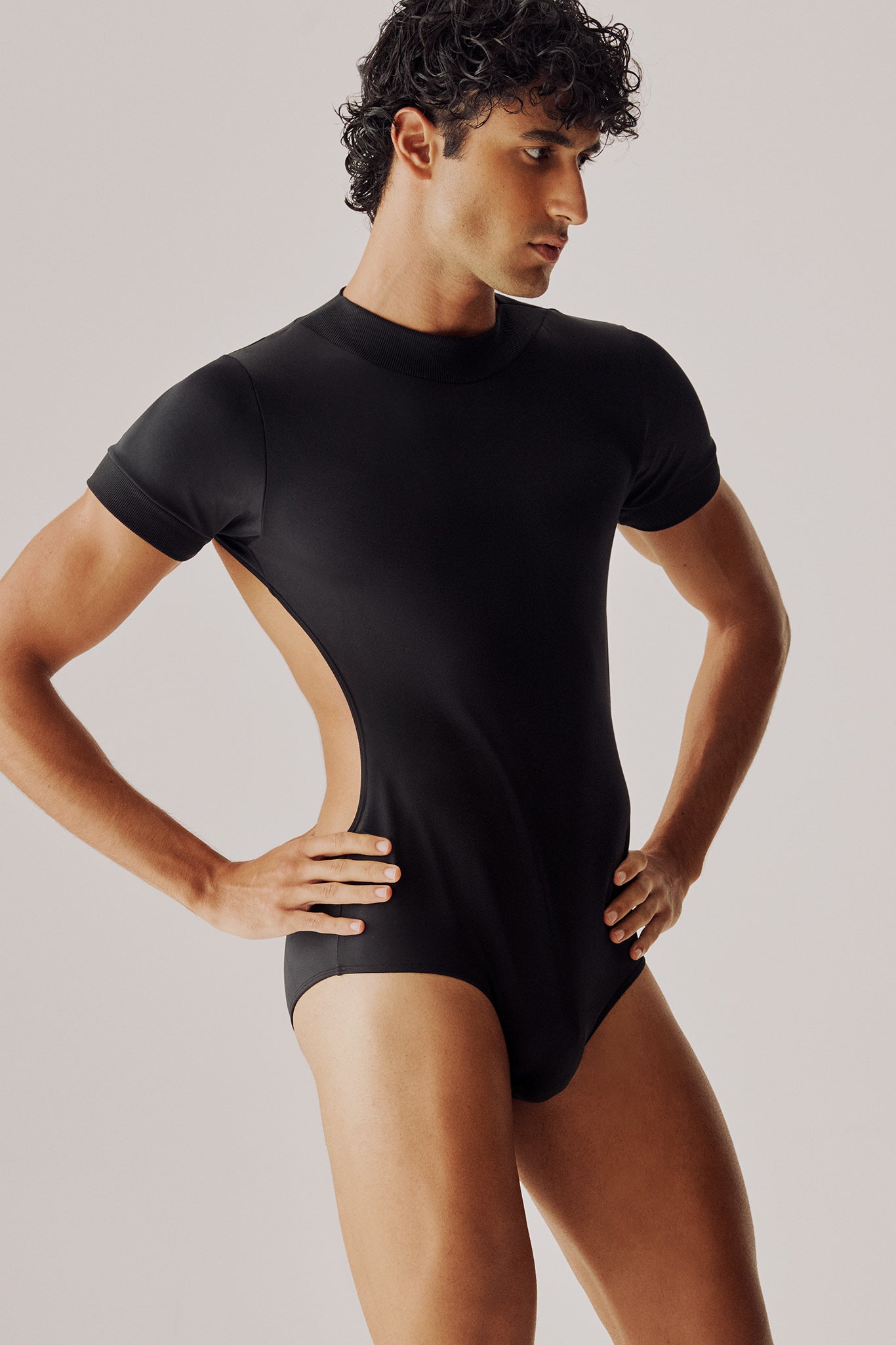 Body t-shirt frente única preto