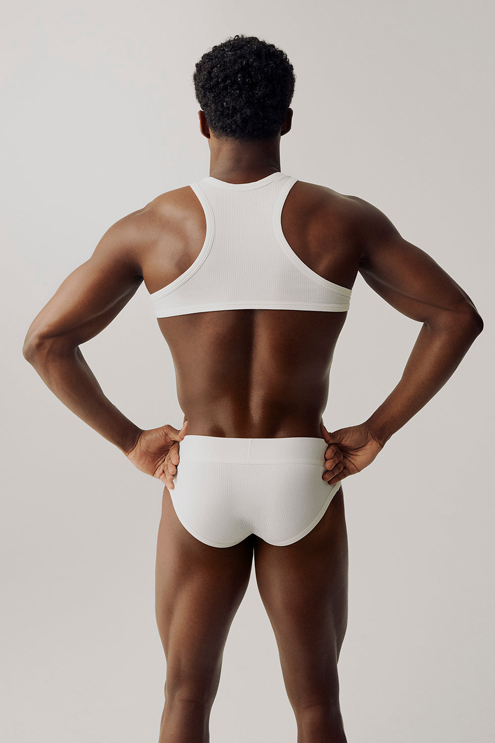 Top cropped off-white